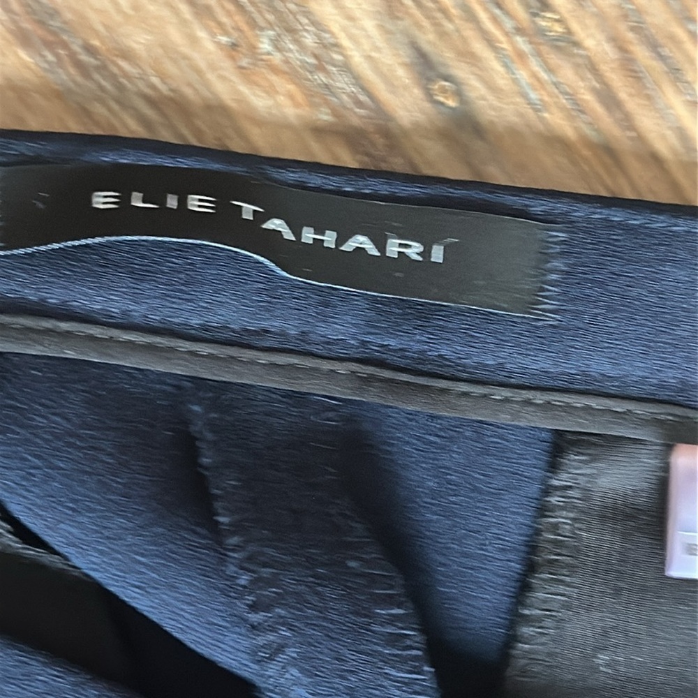 Ellie Tahari Slim Fit Flat Front Side Zipper crepeTrousers Pants Navy Blue 6 EUC - Picture 4 of 8